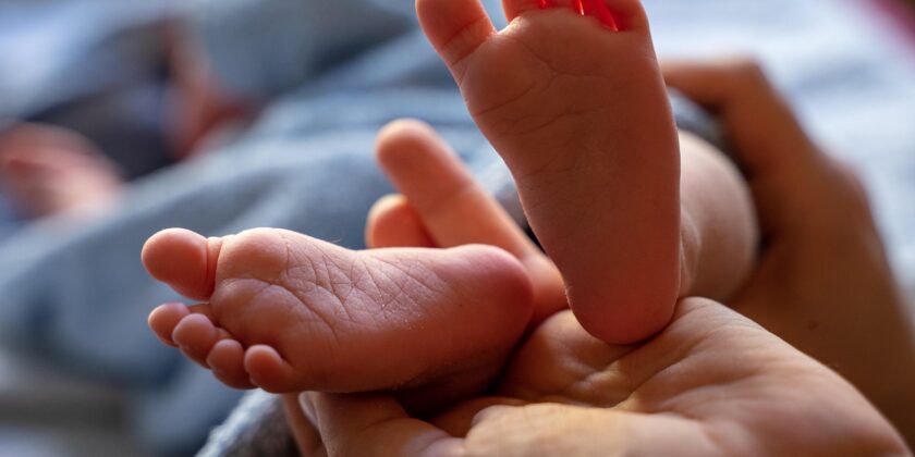 Mein Baby verstehen: Kostenloser Kurs für werdende Eltern ab September 2025